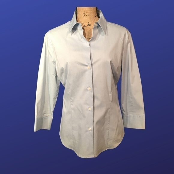 NEW YORK & COMPANY “City Stretch” Fitted STRETCH Blouse, LIGHT BLUE, NWT, Size L - Picture 1 of 8